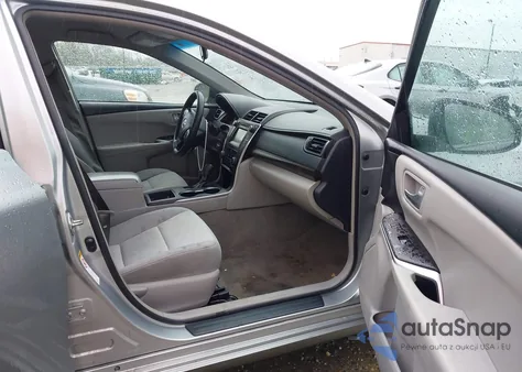 2016 Toyota Camry Le z USA, uszkodzony, nr VIN 4T4BF1FK2GR568941